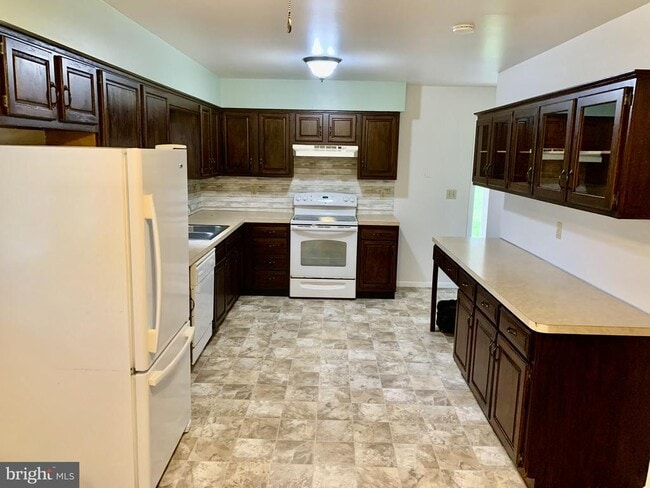 Photo - 691 Alleghenyville Rd