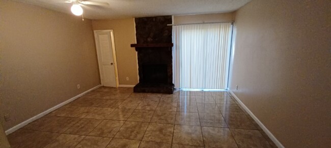 Photo - 542 Northridge Crossing Dr