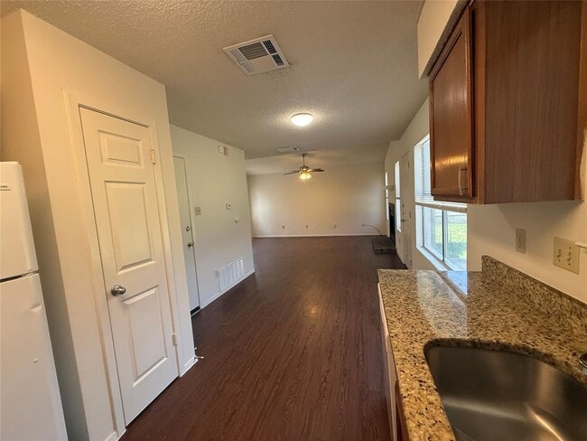 Photo - 10609 Archdale Dr