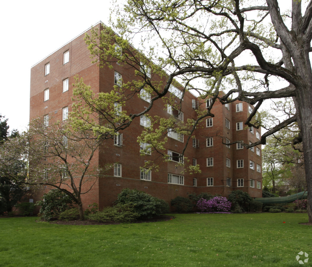 Photo - Beacon Hill Towers Apartments