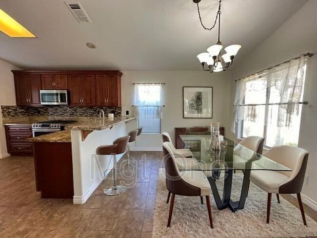 Photo - 22960 Sunrose St