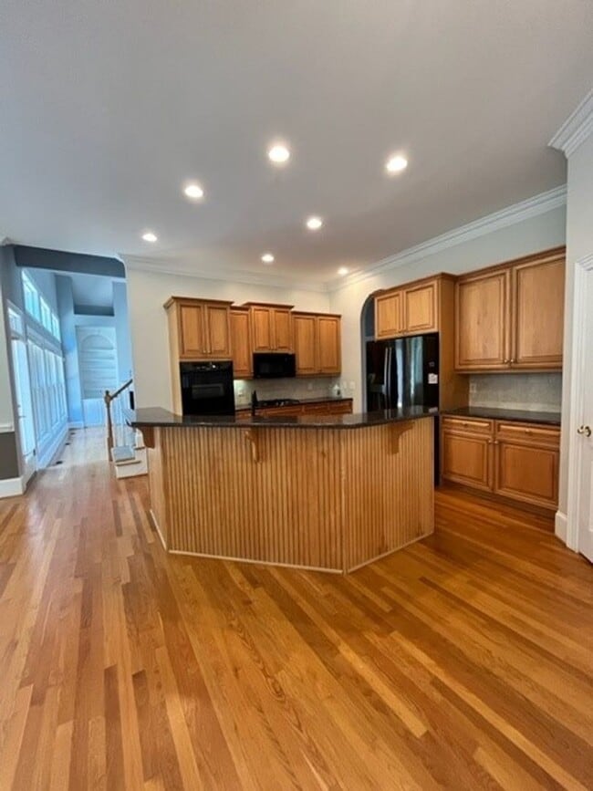 Photo - 4-bedroom, 3.5-bathroom Single Family Home