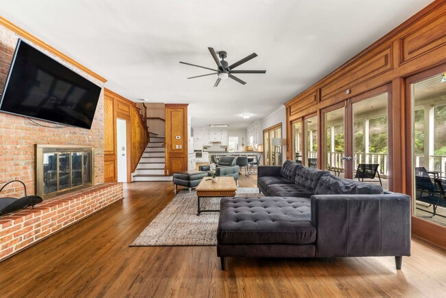 Photo - 6043 Giles Rd Unit SI ID1569852P
