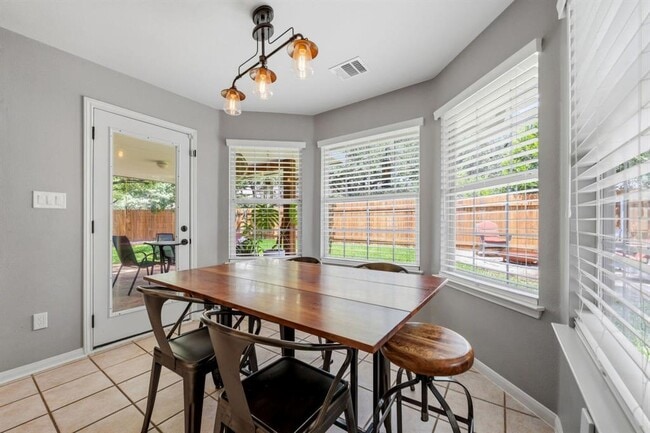 Photo - 6816 Beatty Dr
