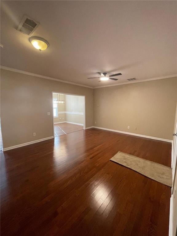 Photo - 282 Village Dr
