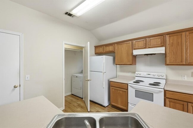 Photo - 3201D El Salido Pkwy