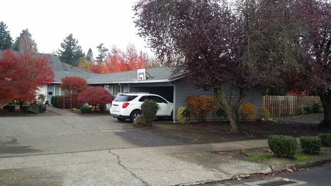 Building Photo - 619-621 Blaine Unit 619