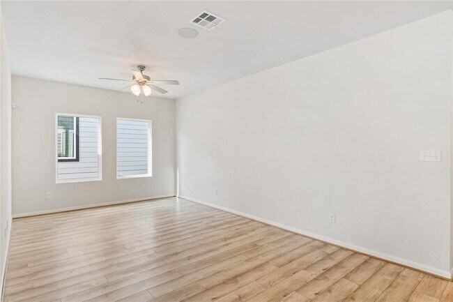 Photo - 316 LT Rusty Dr