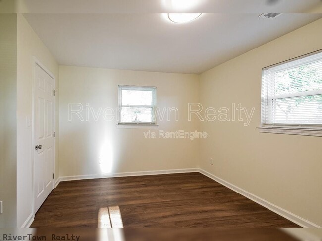 Photo - 277 S Mt Pleasant Rd