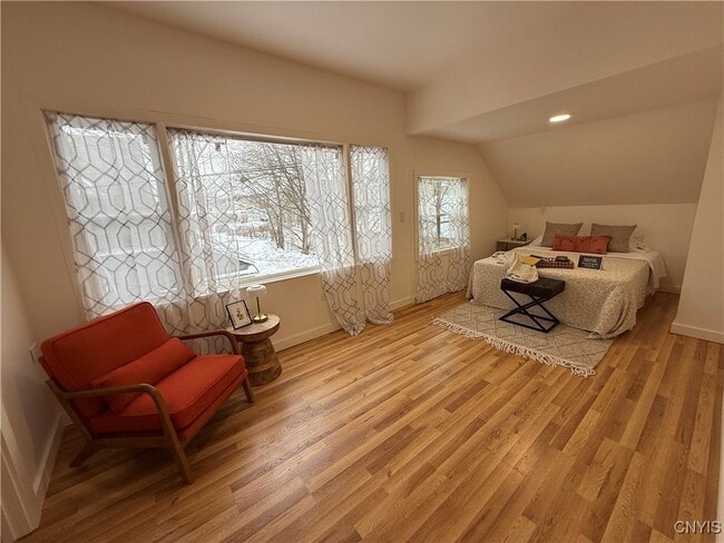 Photo - 2817 Milton Ave