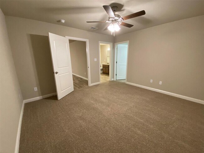 800 Rolling Terrace Cir Unidad 802