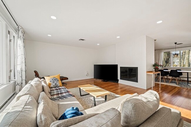 Photo - 66 Roosevelt Rd