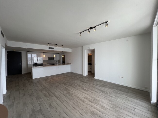 Photo - 999 SW 1st Ave