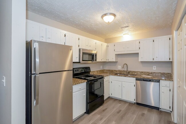 Photo - 833 Netherlands Dr