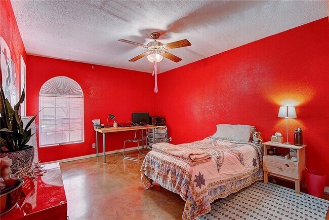 Photo - 910 Duncan Ln Unit 7