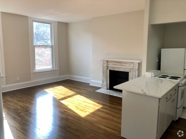 Building Photo - 415 Beacon St Unit 4 Rental