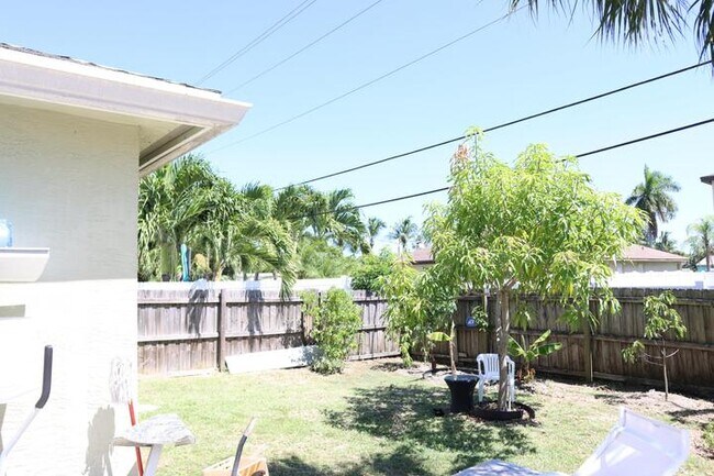 Photo - 112 SE 2nd Ave
