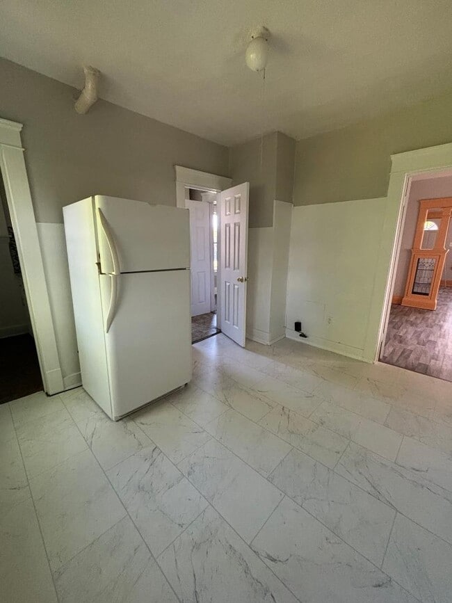 Photo - 3002 E 130th St