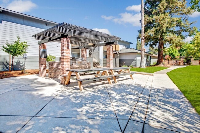 Outdoor Grilling Stations