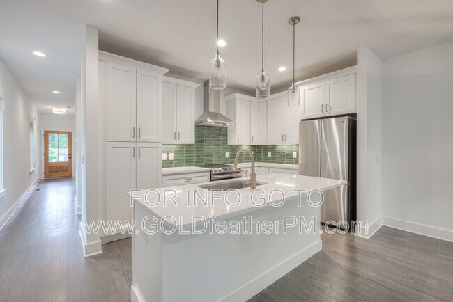 Photo - 709 23rd St