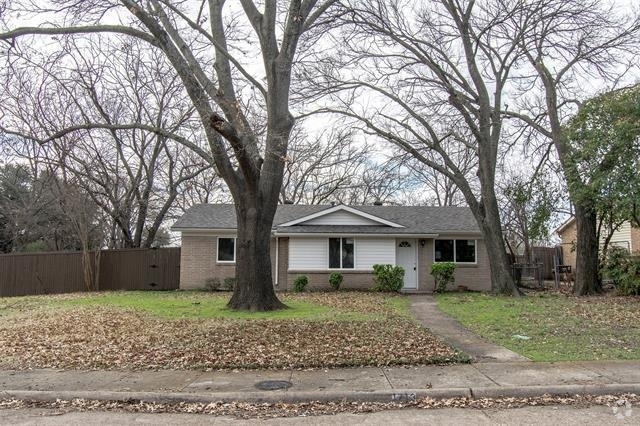 Building Photo - 1713 Janice Dr Rental