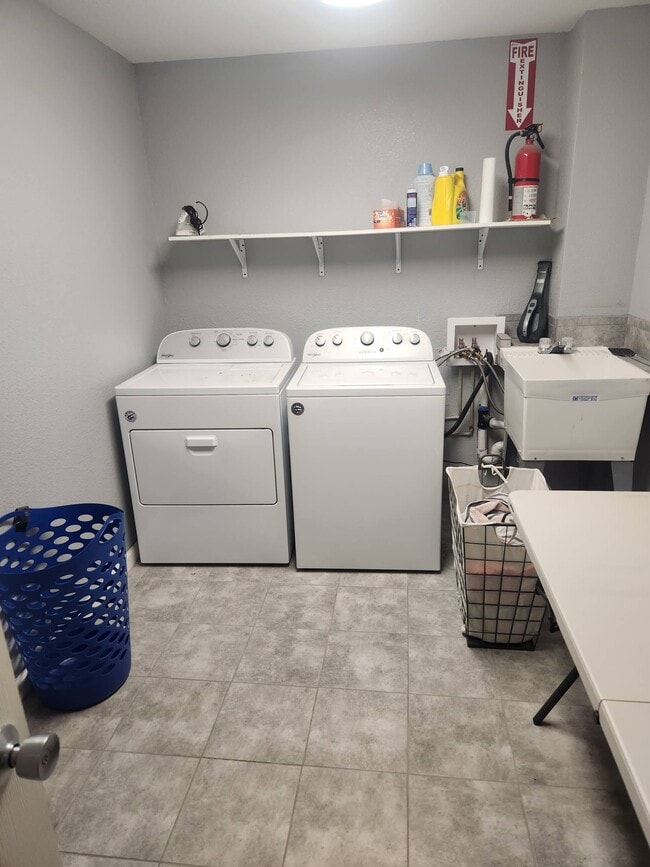 Photo - 108 E Main St