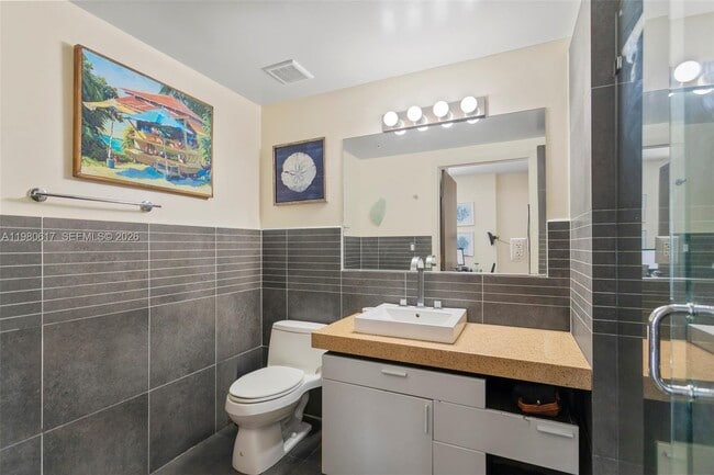 Photo - 435 21st St Unit 301