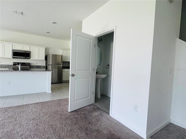 Photo - 2669 Buttercup Ave
