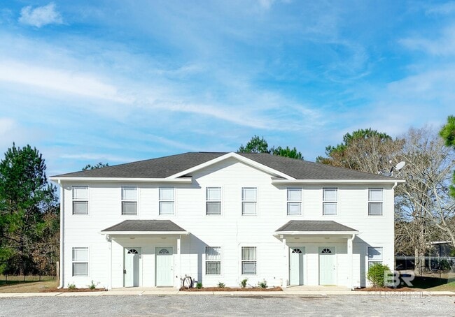 Building Photo - 116 S Elm St