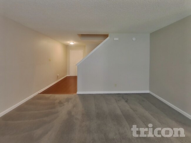 Photo - 121 Winterwood Dr