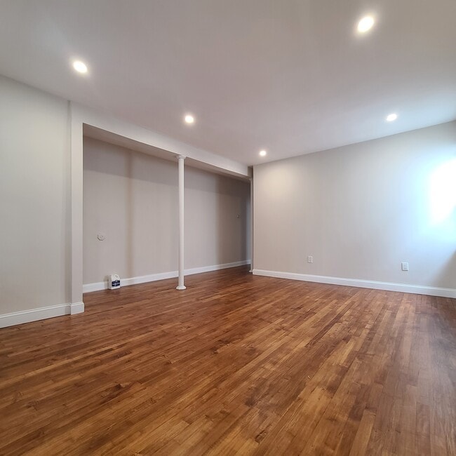 Photo - 6115 Monitor Pl Unit 2nd Floor