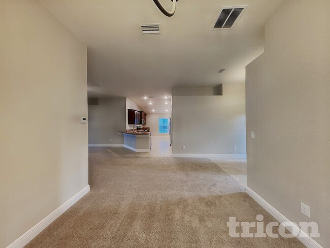 Photo - 14502 Dunrobin Dr