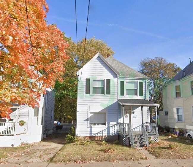 Photo - 831 W Russell St House