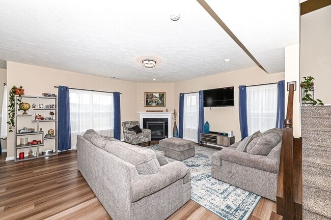 Photo - 16406 Taconite Dr