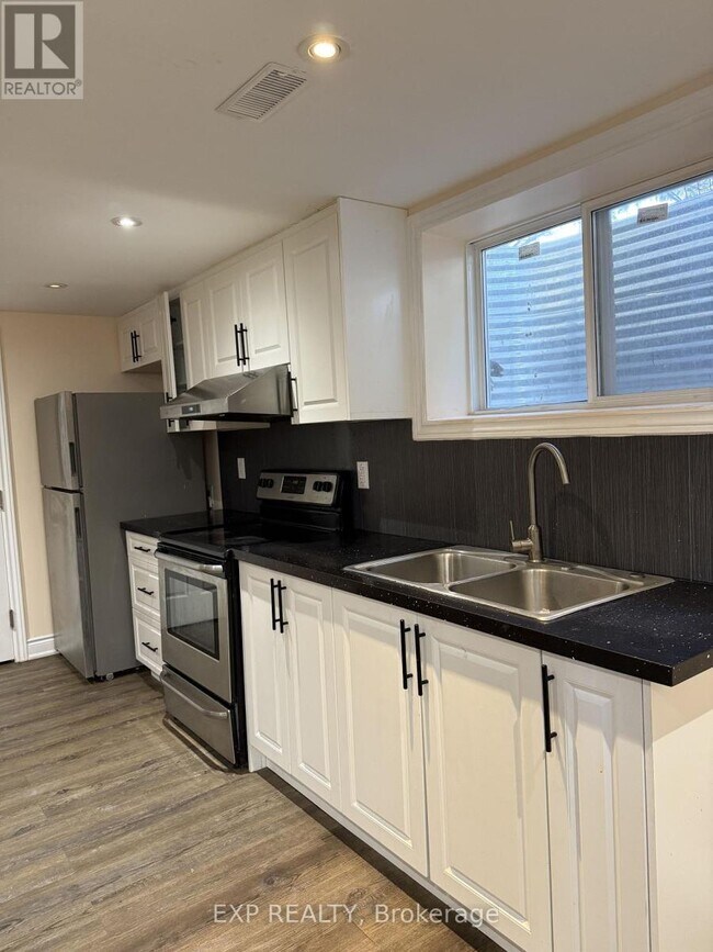 Photo - 37 Jasper Crescent