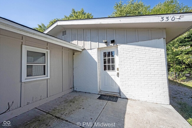 Building Photo - 330 Hugo St