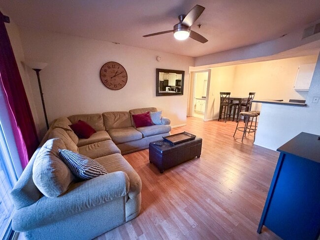 Photo - 1385 W University Ave