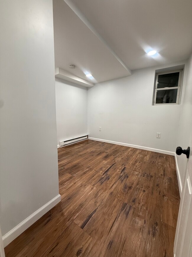 42 Charles St Unit Garden Level