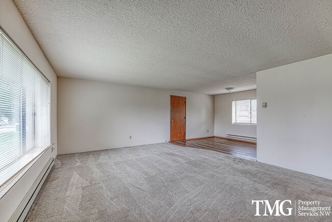 Photo - Classical Cute Duplex w/ 2 Bed 1 Bath in Washougal!