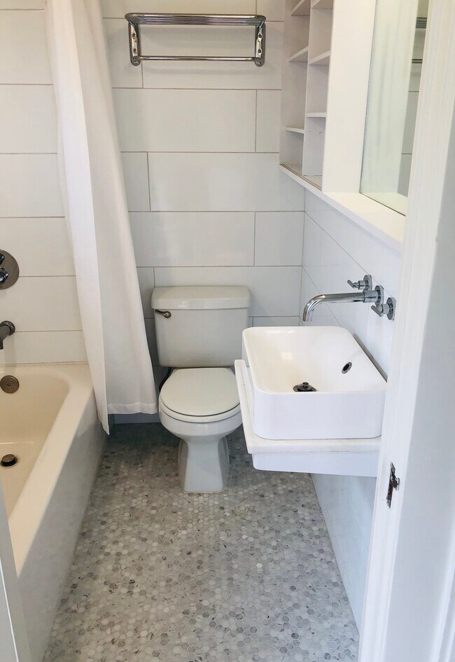 Photo - 658 Copeland Ct