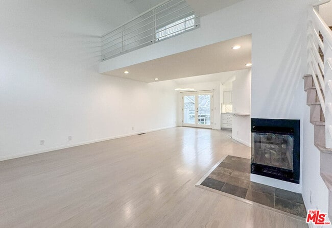 Photo - 3003 3rd St Unit 3