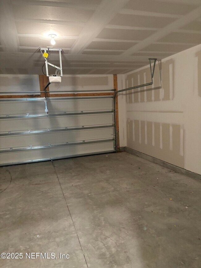 Photo - 6847 Mirage St