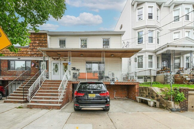 Photo - 26 Charles St