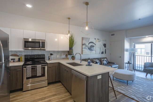 1683-111 - 1BR, 1BA - 650SF - Nova Apartments