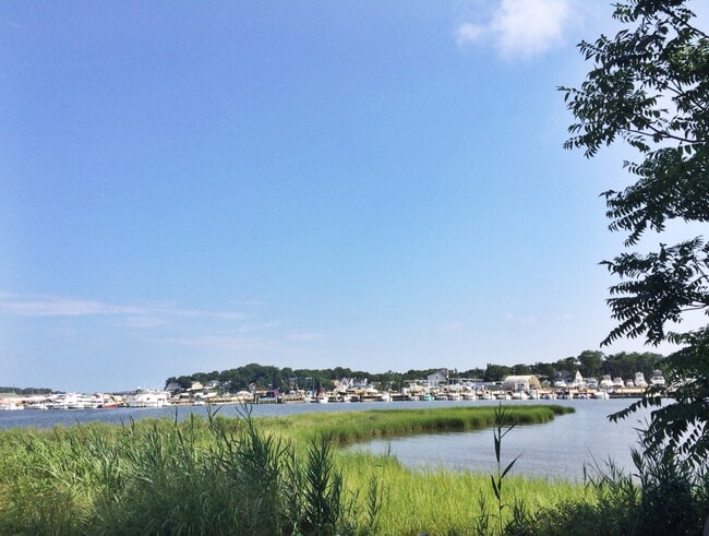 Photo - 124 S Beverly Dr