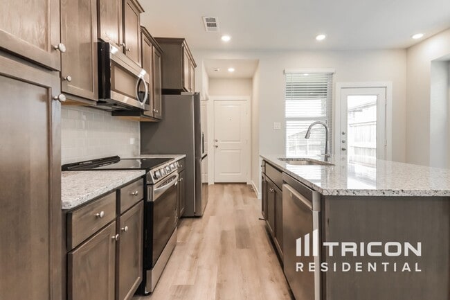 Photo - 2528 Waddill Rivers Wy