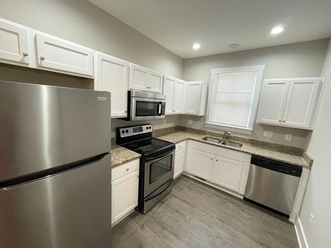 Photo - PRE-LEASING FOR AUGUST 2026!