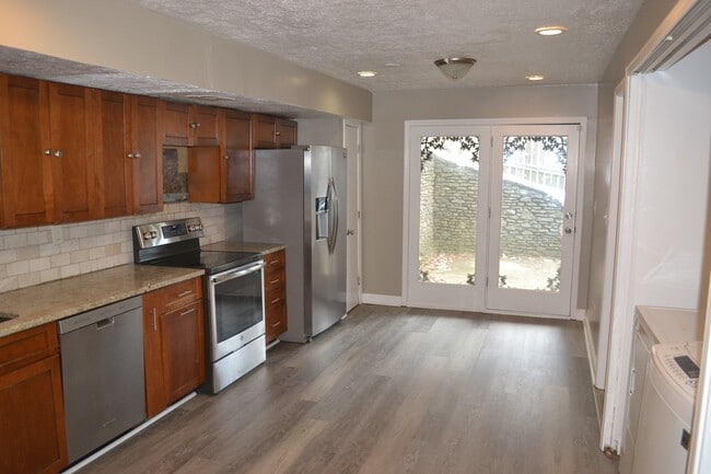 Photo - 1218 Constitution Dr