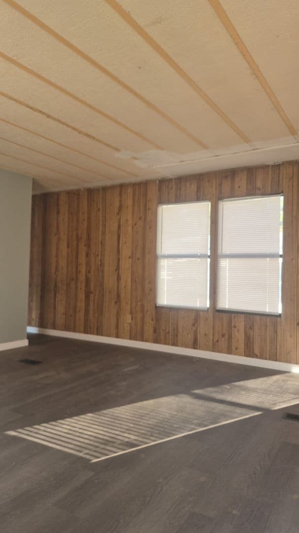 Photo - Cozy & Clean Home with Rustic Wood Accents – 123 McKinley Lot 2