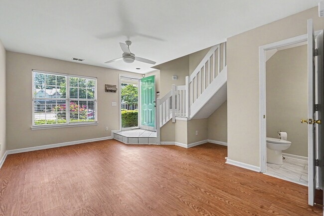 Photo - 3238 Summercroft Ln